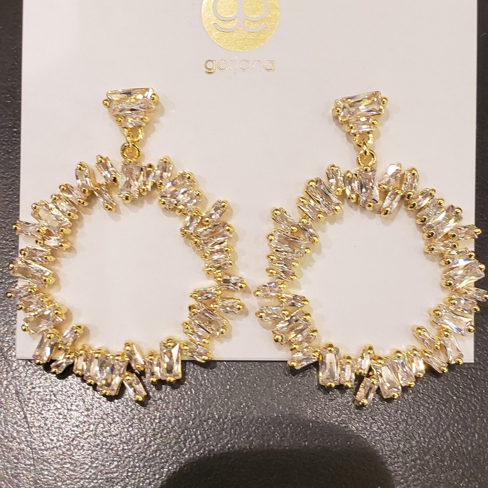 Gorjana earrings prices just til 1/21/19